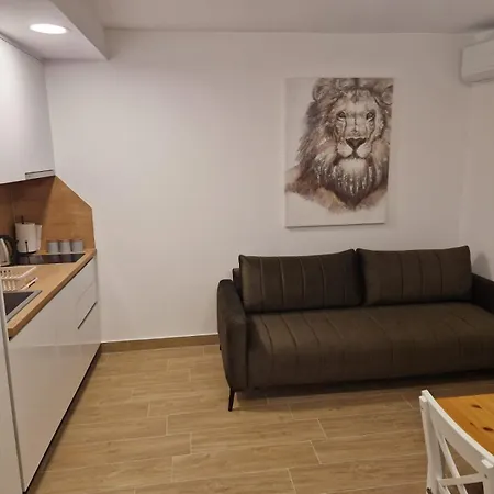 Nada Seaside Apartman