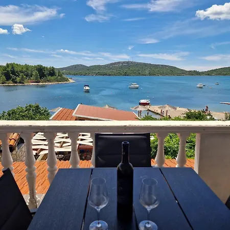 Nada Seaside 피로바츠