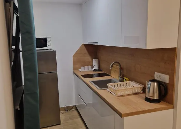 Nada Seaside * 피로바츠