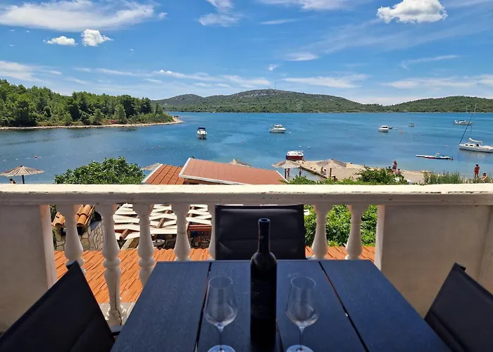 Nada Seaside 피로바츠